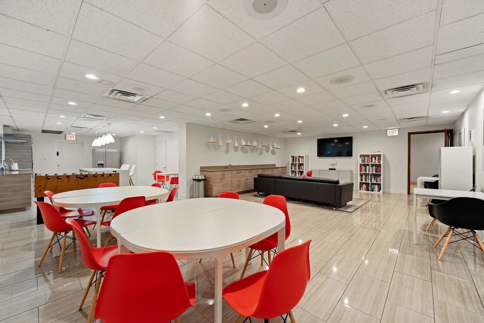 1221 N Dearborn Parkway 1601N IL