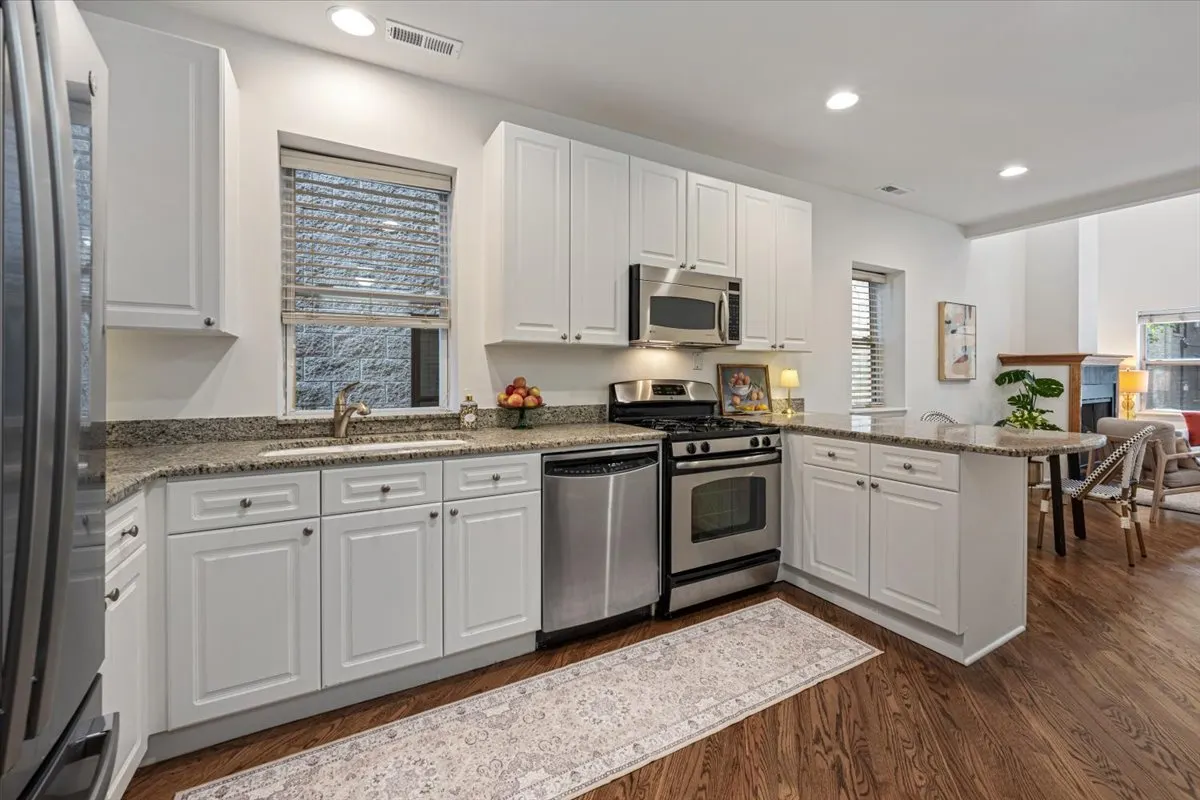 2729 N Wayne Avenue A IL