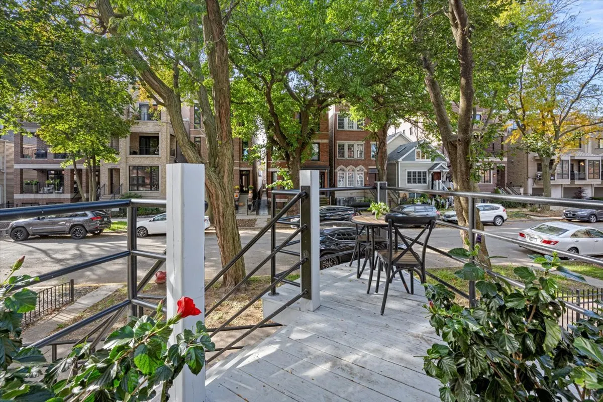 2729 N Wayne Avenue A IL