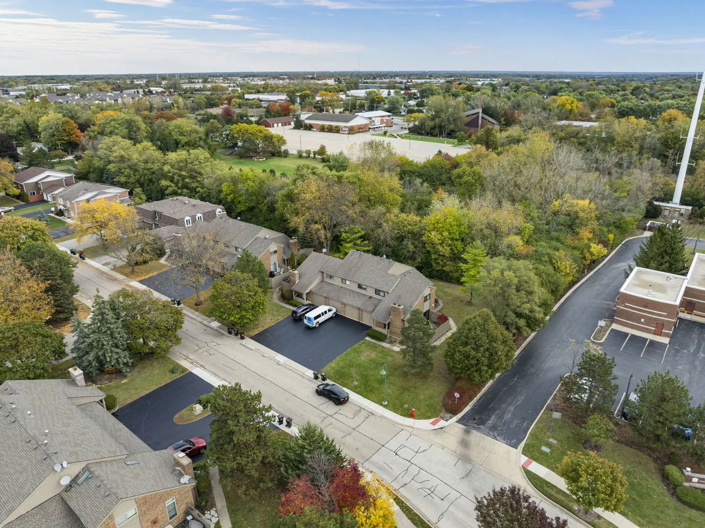 136 MOHAWK Trail D IL