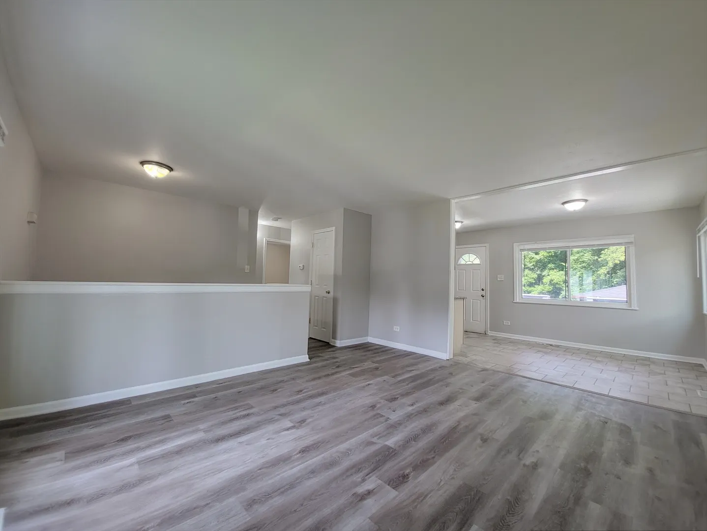 349 E Maple Drive IL