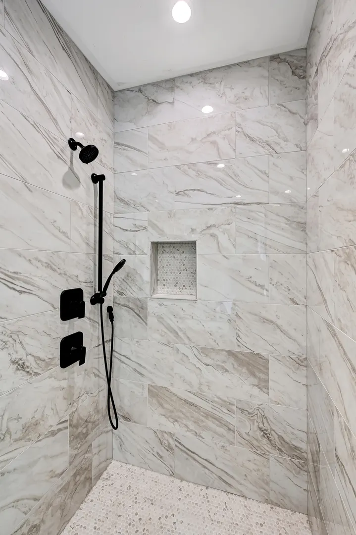 6200 Clarendon Hills Road IL