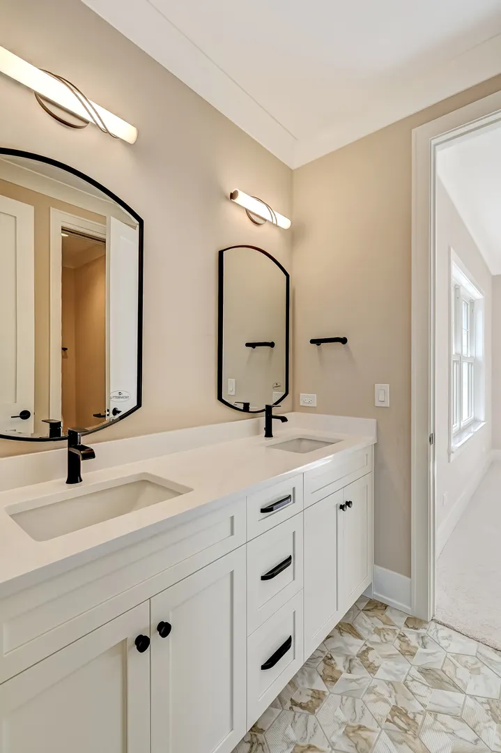 6200 Clarendon Hills Road IL