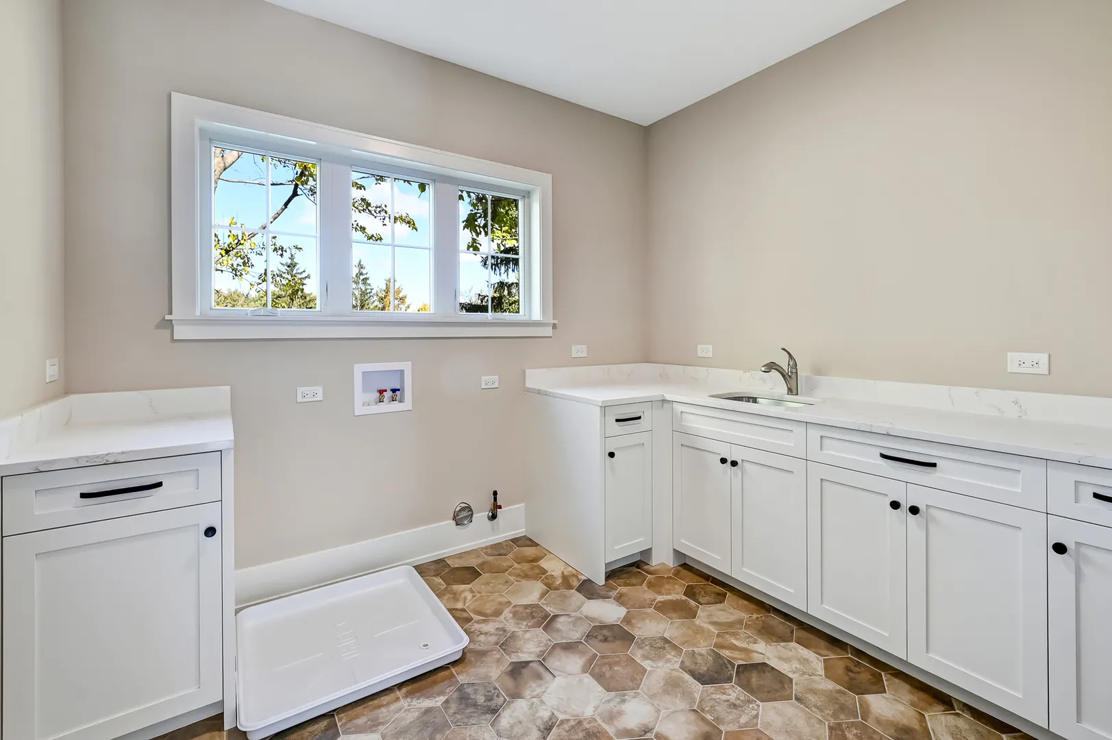 6200 Clarendon Hills Road IL