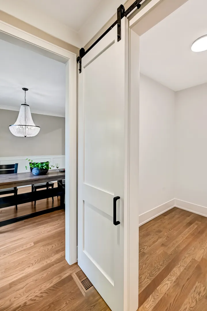 6200 Clarendon Hills Road IL