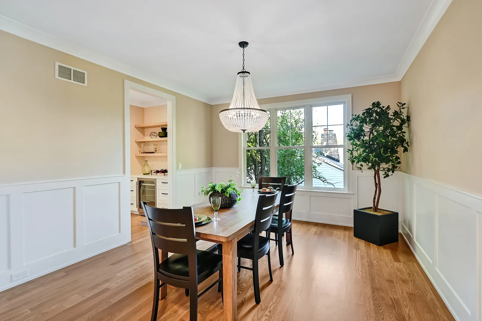 6200 Clarendon Hills Road IL