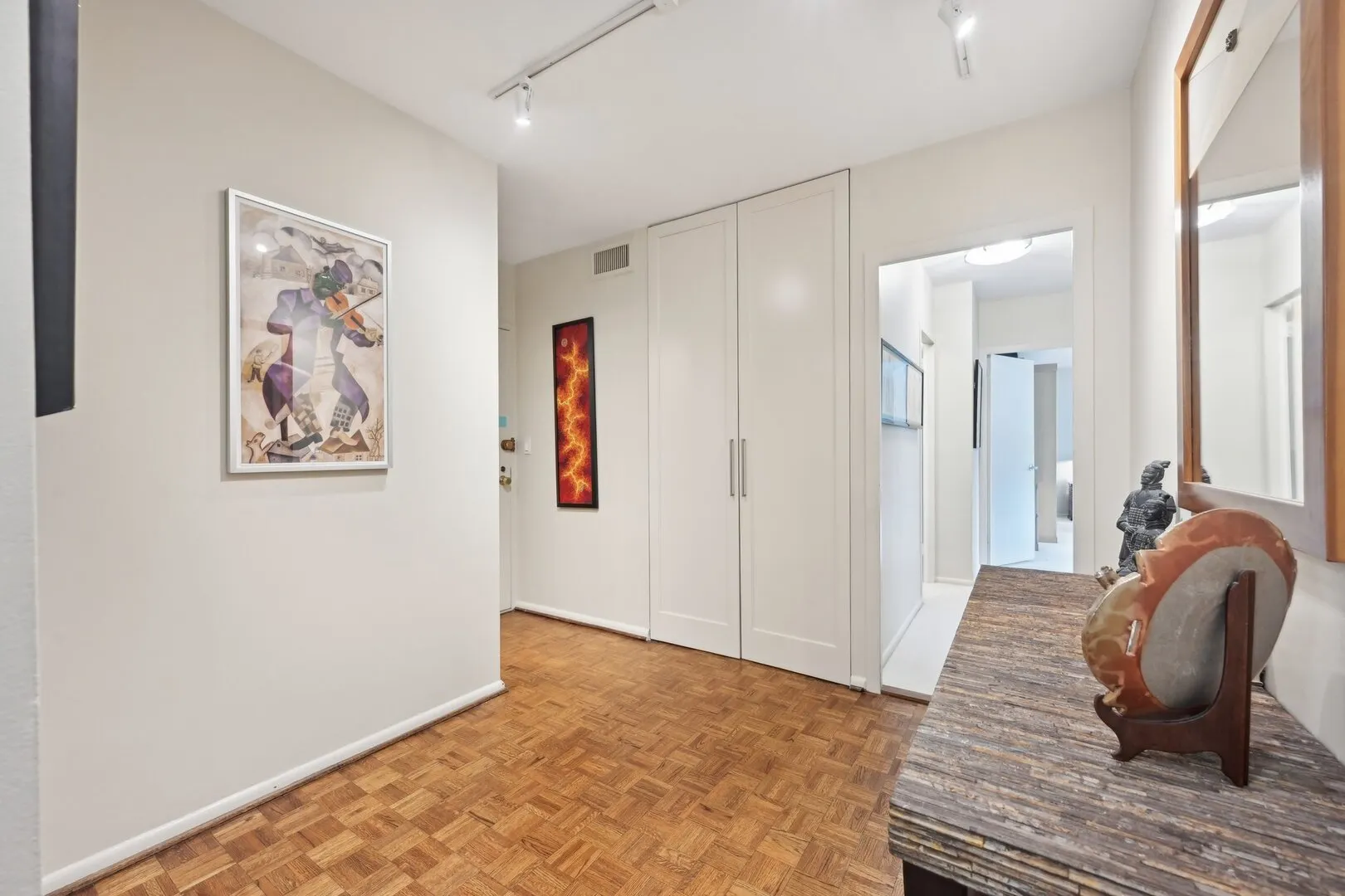 1325 N State Parkway 8E IL