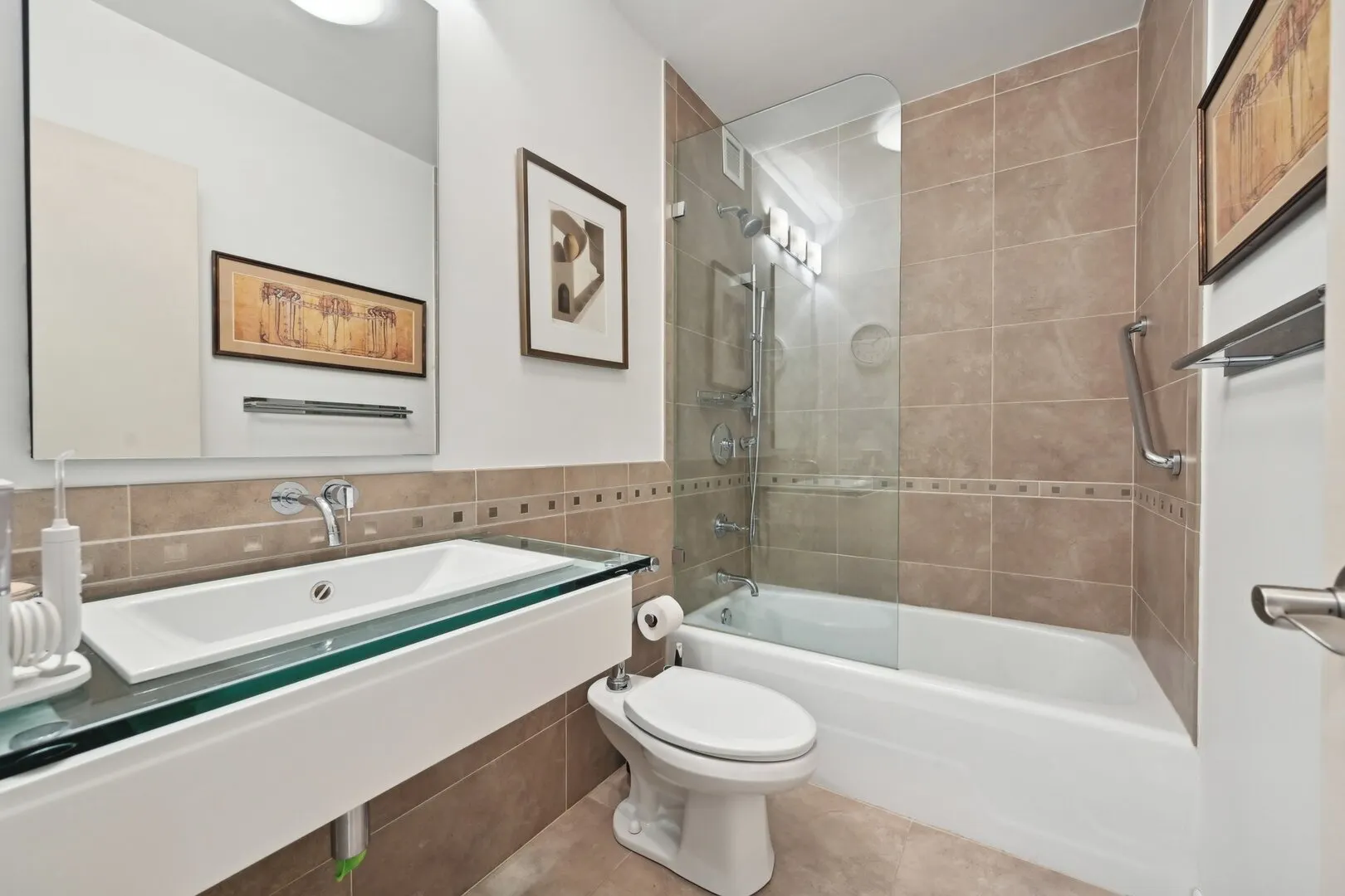 1325 N State Parkway 8E IL