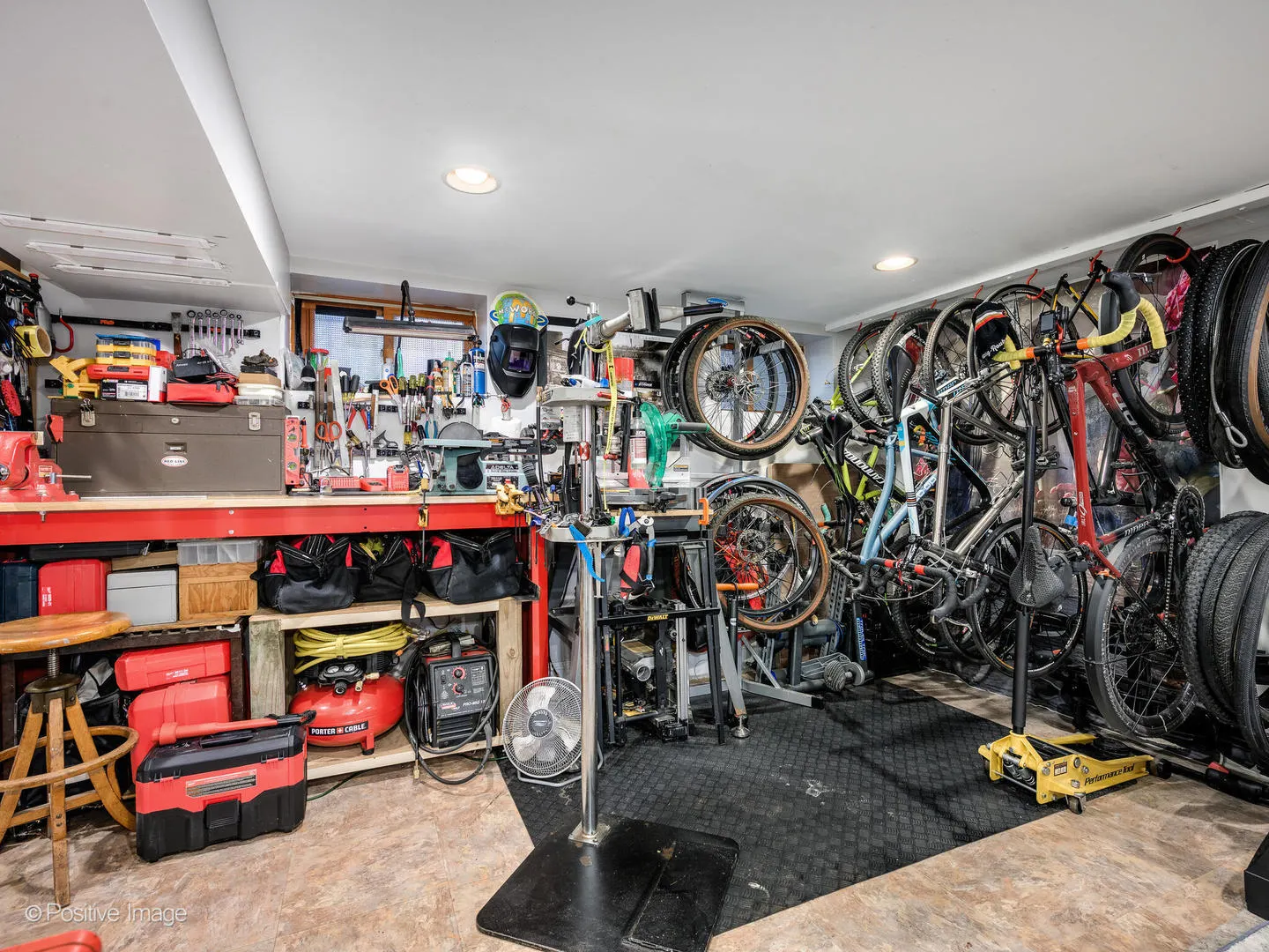 823 S Oakley Boulevard IL