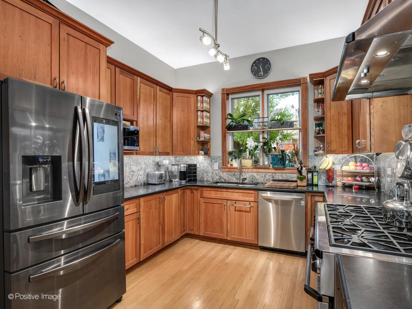 823 S Oakley Boulevard IL