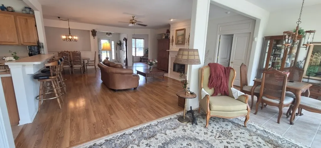 12255 Wildflower Lane IL