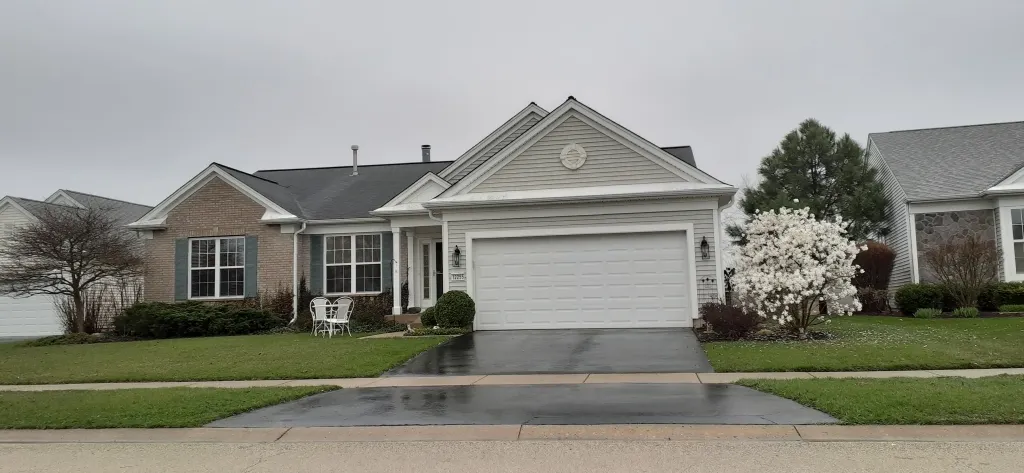 12255 Wildflower Lane IL