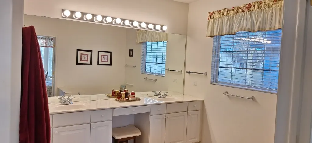 12255 Wildflower Lane IL