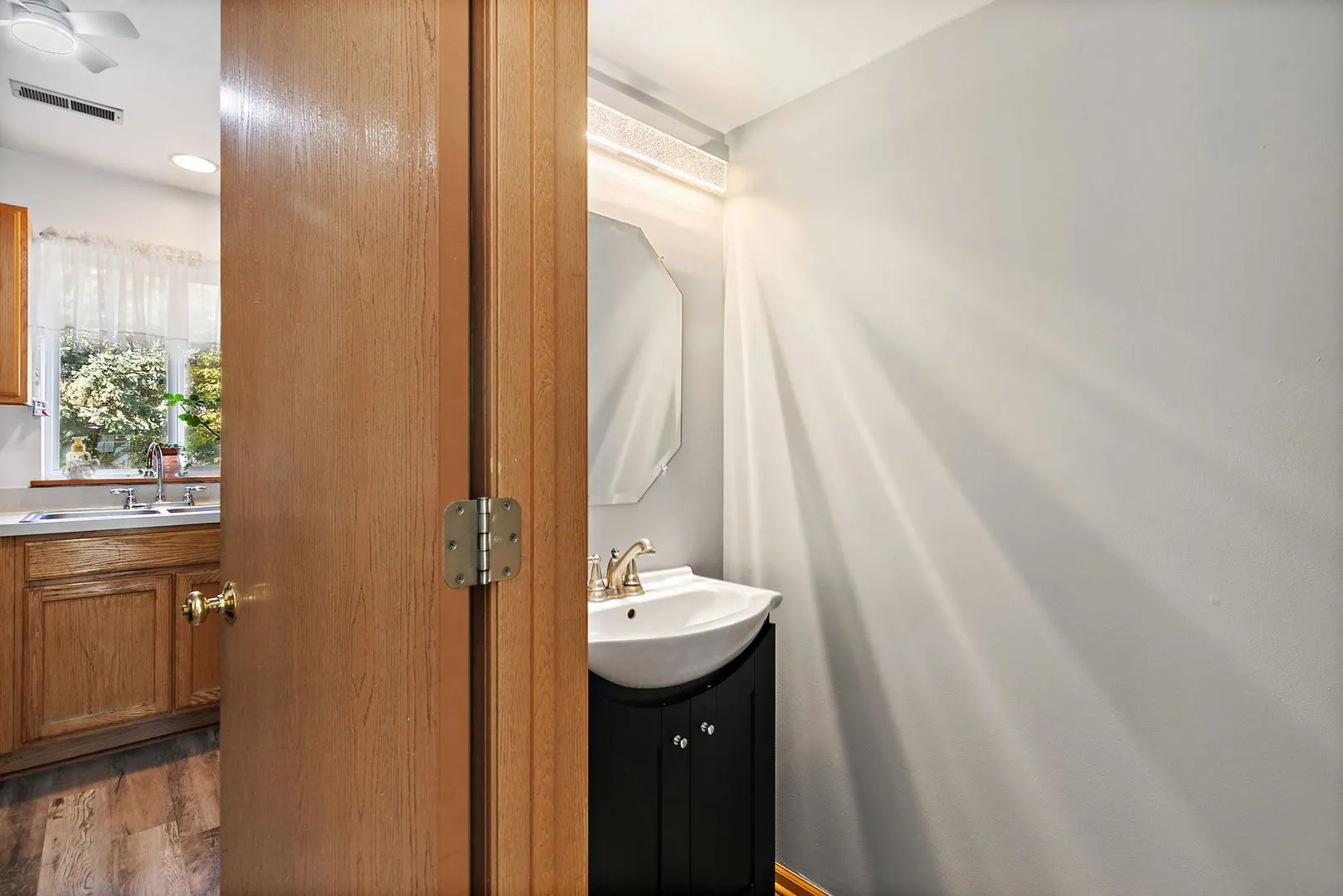 2573 Canyon Drive IL