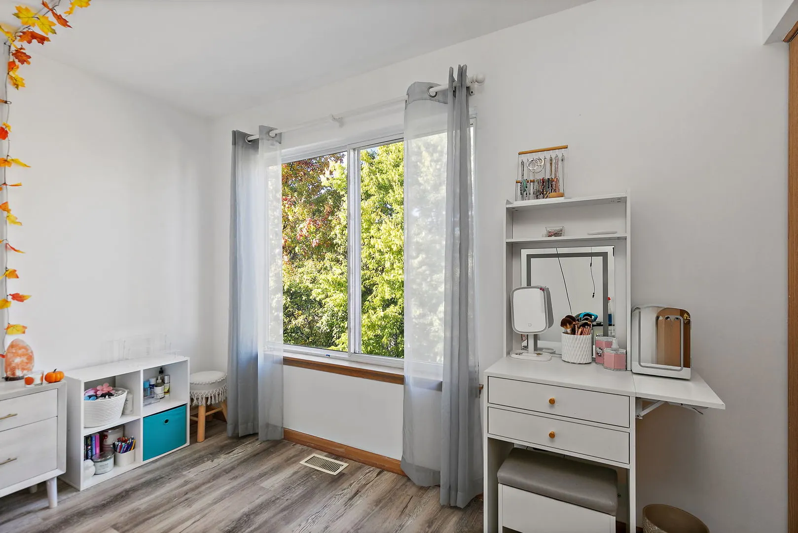 2573 Canyon Drive IL