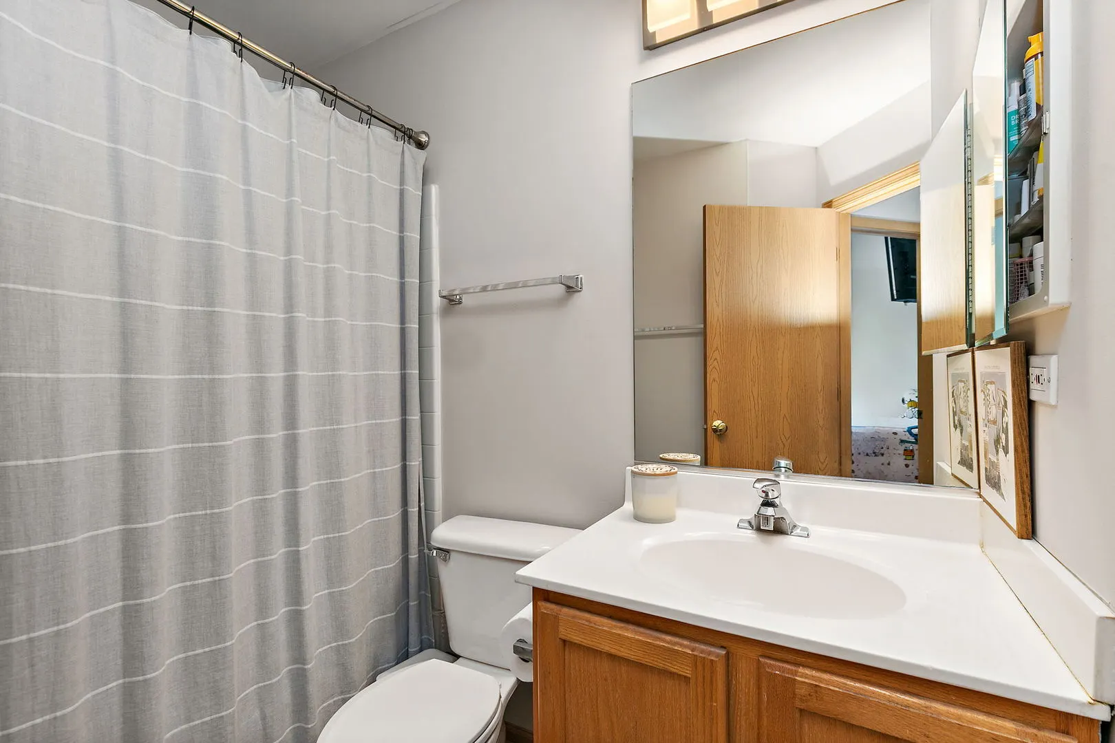 2573 Canyon Drive IL