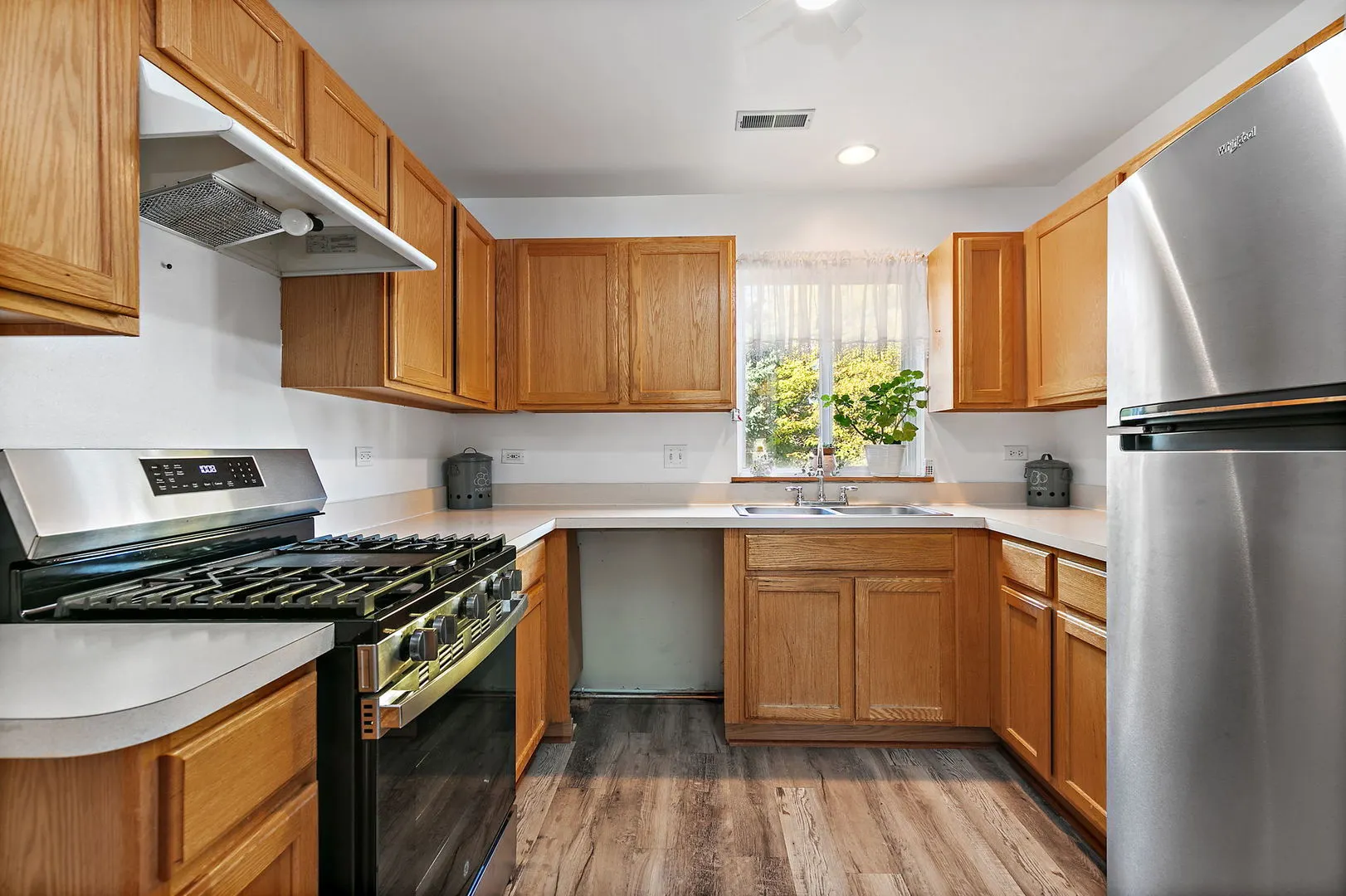 2573 Canyon Drive IL