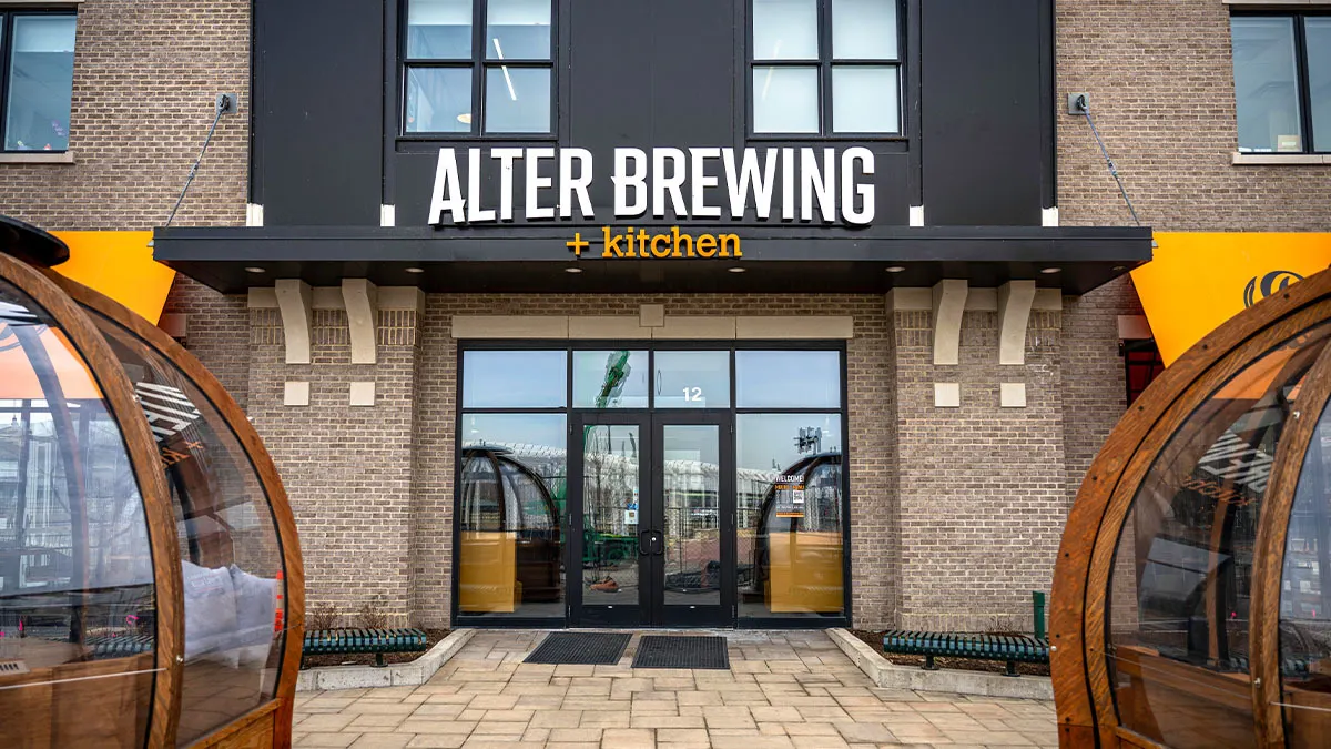 445 Lakeshore Court IL