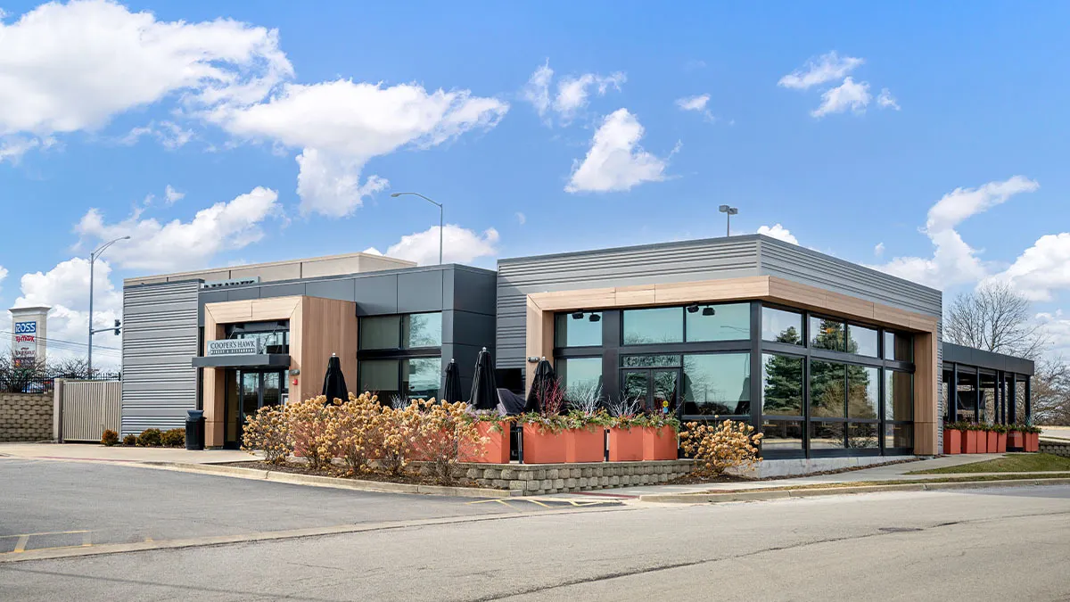 445 Lakeshore Court IL