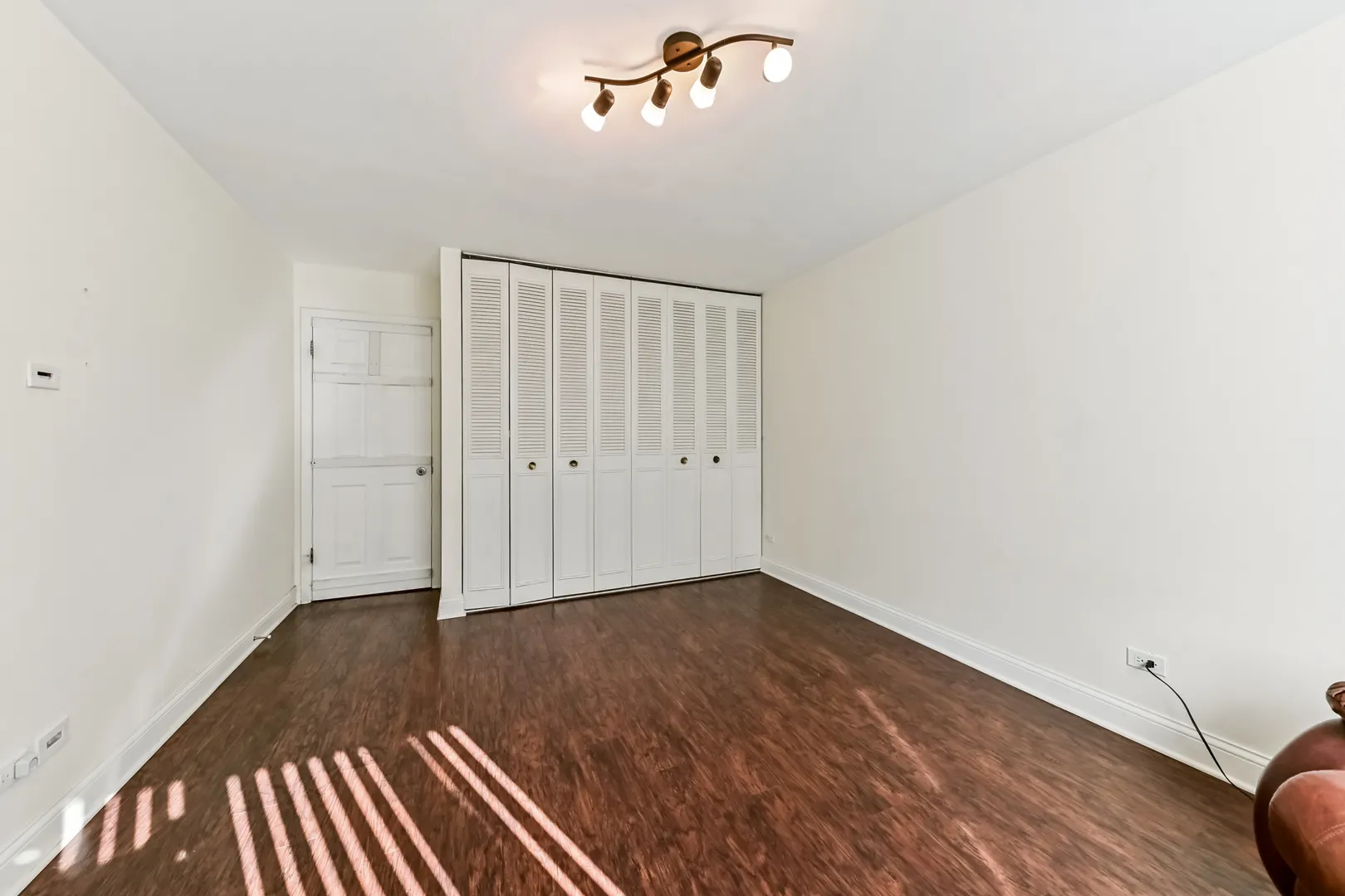 6961 N Oakley Avenue 210 IL