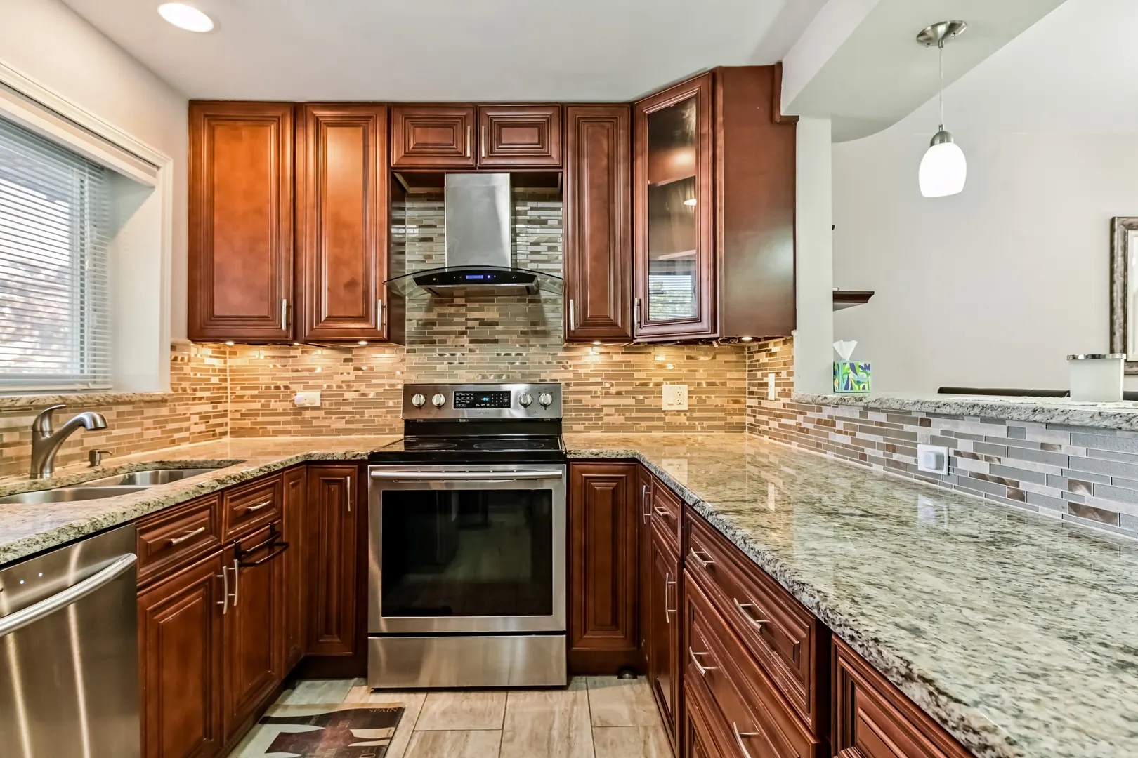 6961 N Oakley Avenue 210 IL