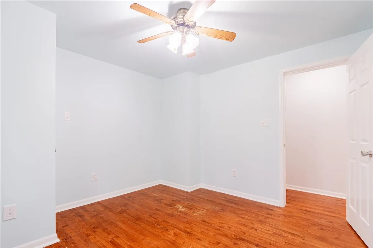 218 E Peoria Street IL