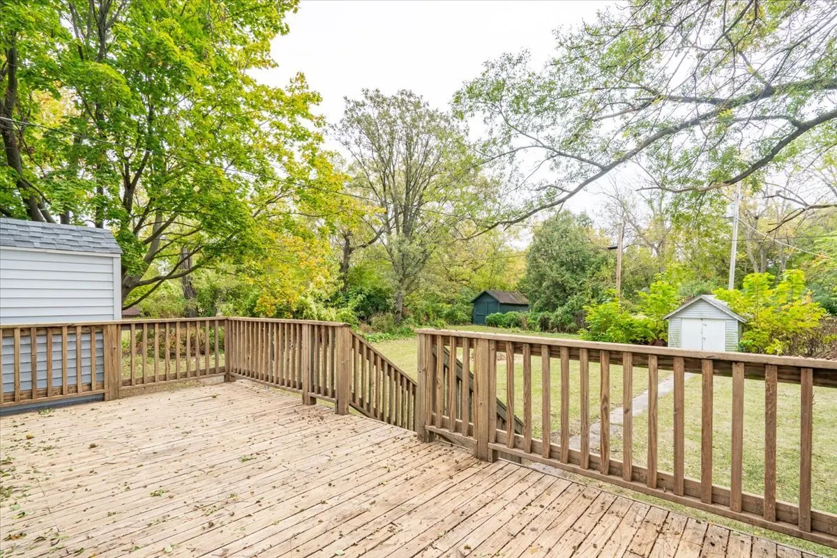 218 E Peoria Street IL