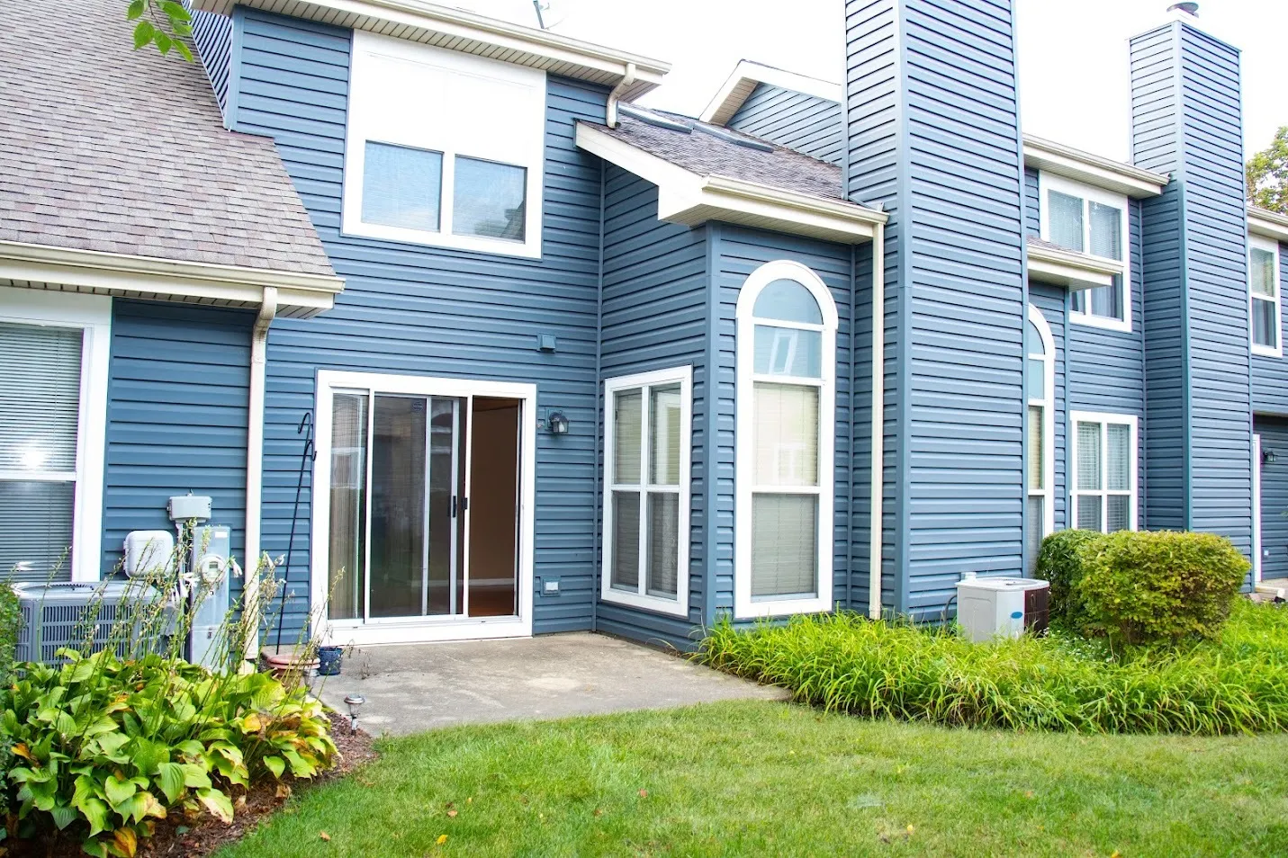 1042 Ridgefield Circle 1042 IL