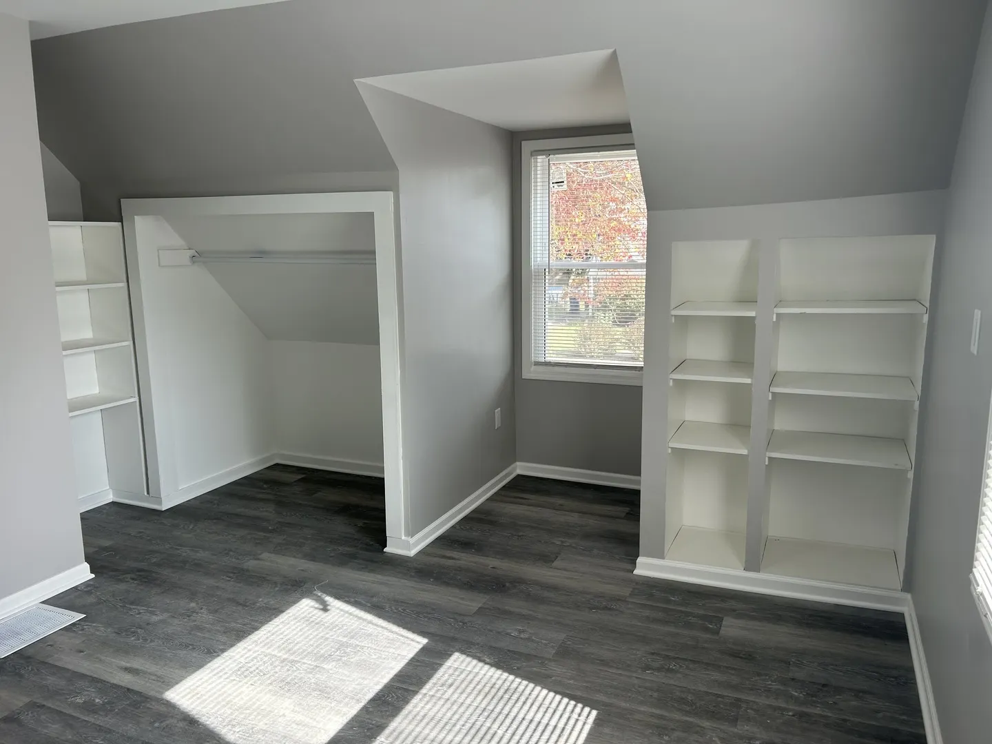 510 S Alfred Avenue IL