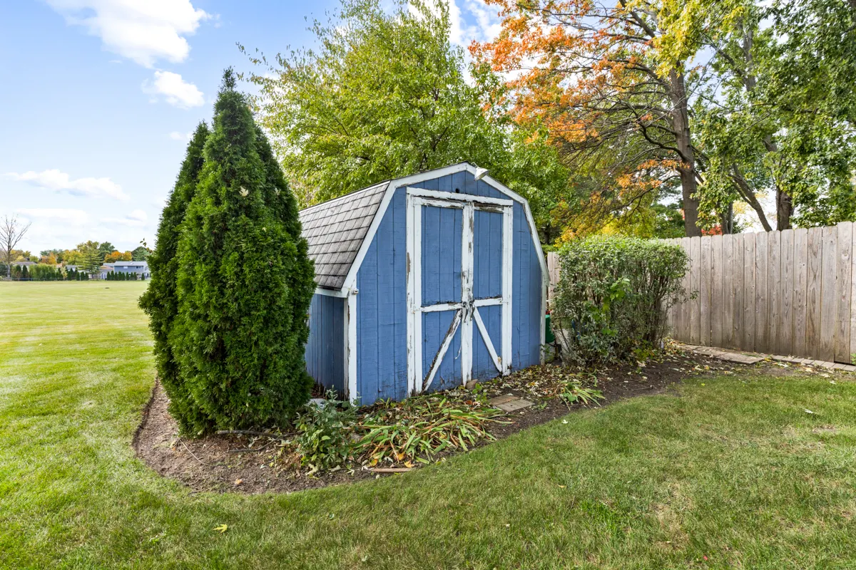 360 Olympia Court IL