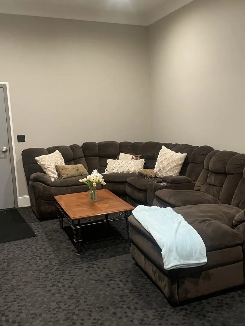 10332 S Western Avenue 3 IL