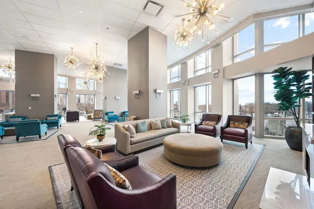 1211 S Prairie Avenue 3603 IL