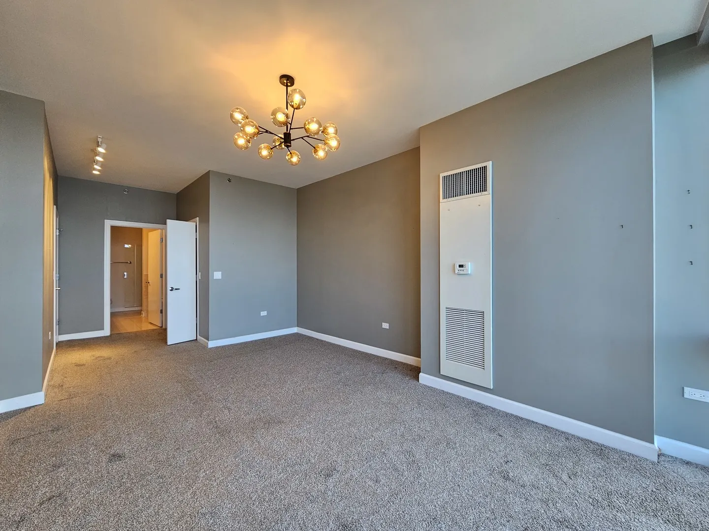 1211 S Prairie Avenue 3603 IL