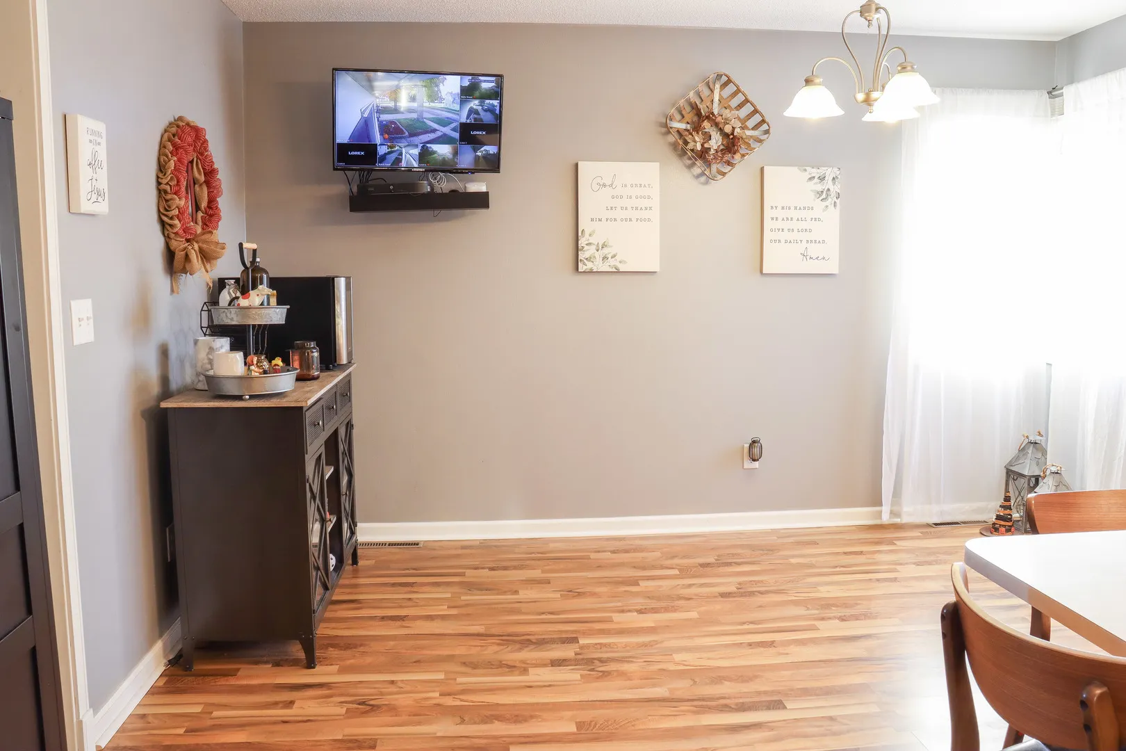 102 S Jackson Street IL