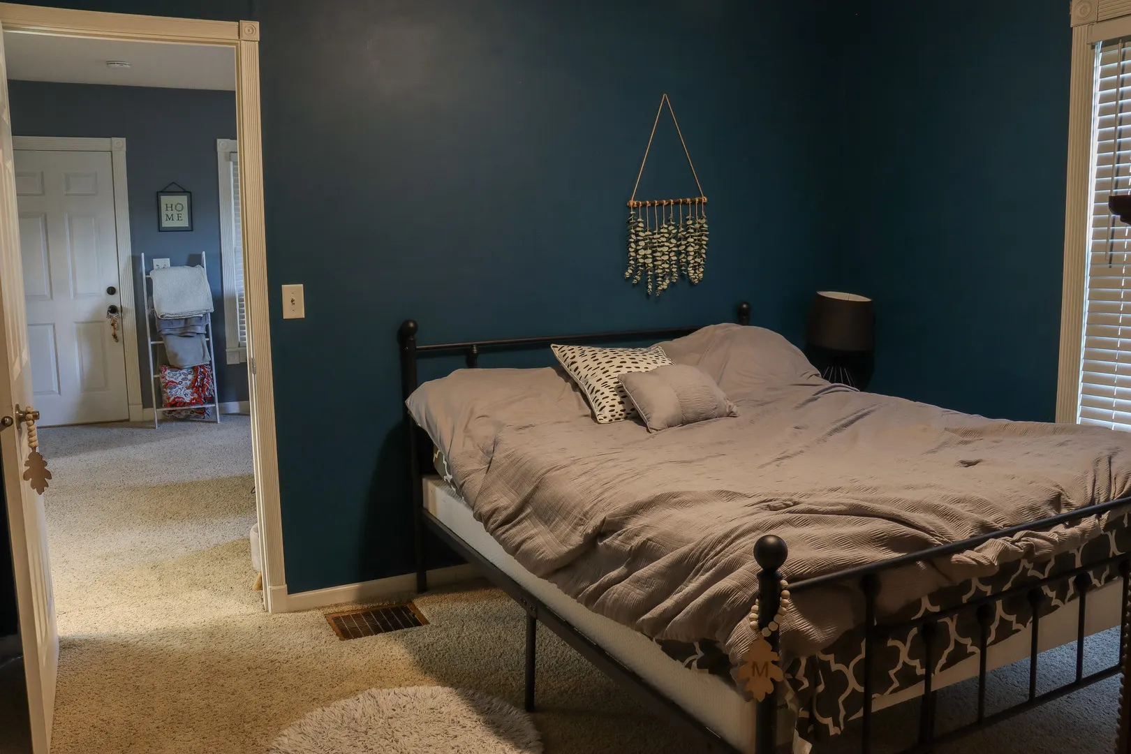 102 S Jackson Street IL