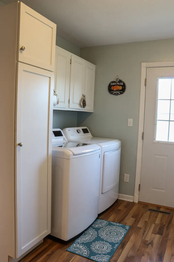 102 S Jackson Street IL