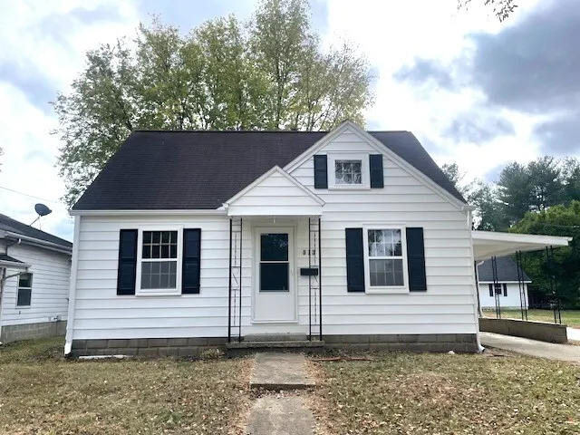 813 E Washington Street IL