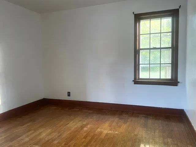 813 E Washington Street IL