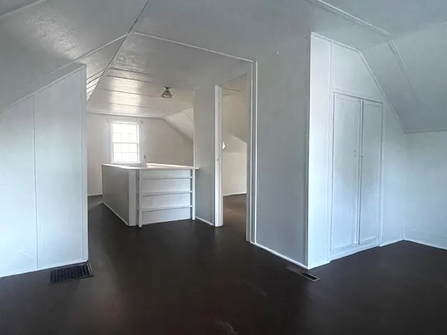 813 E Washington Street IL