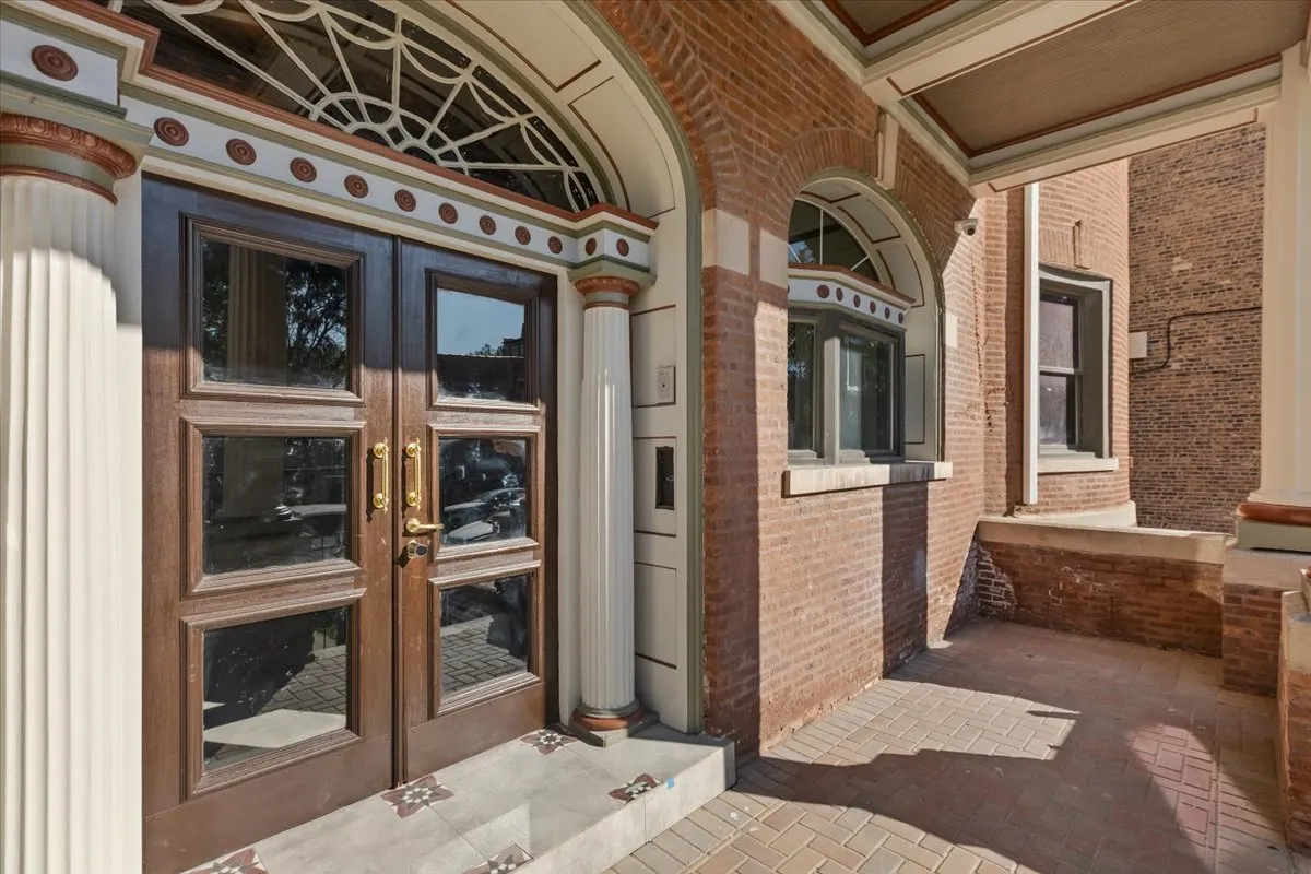 442-444 E 48th Street 2E IL