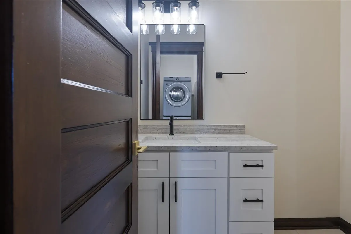 442-444 E 48th Street 2E IL