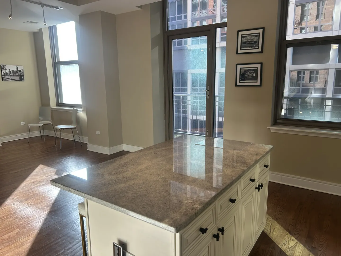 212 W Washington Street 1002 IL