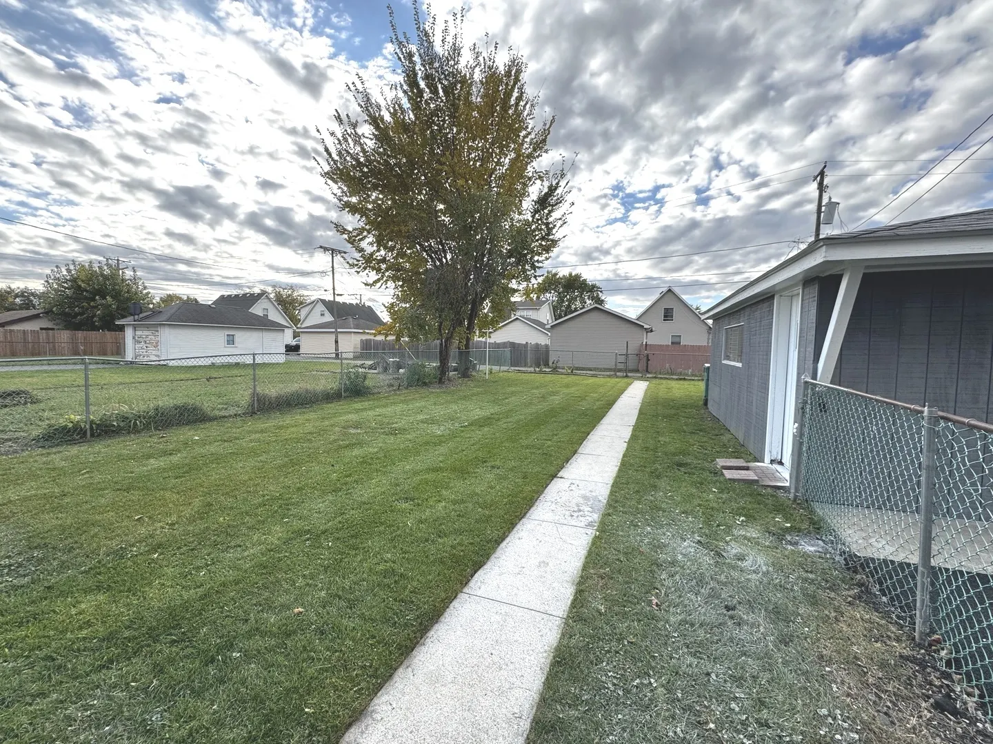 1207 Oakland Avenue IL