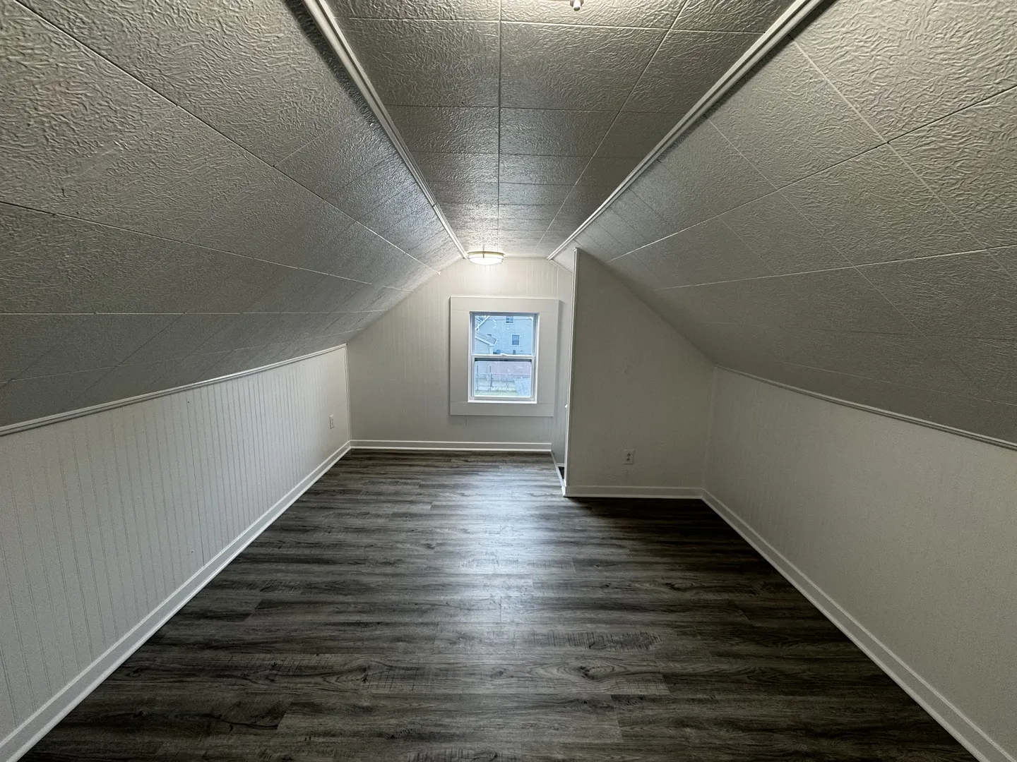 1207 Oakland Avenue IL