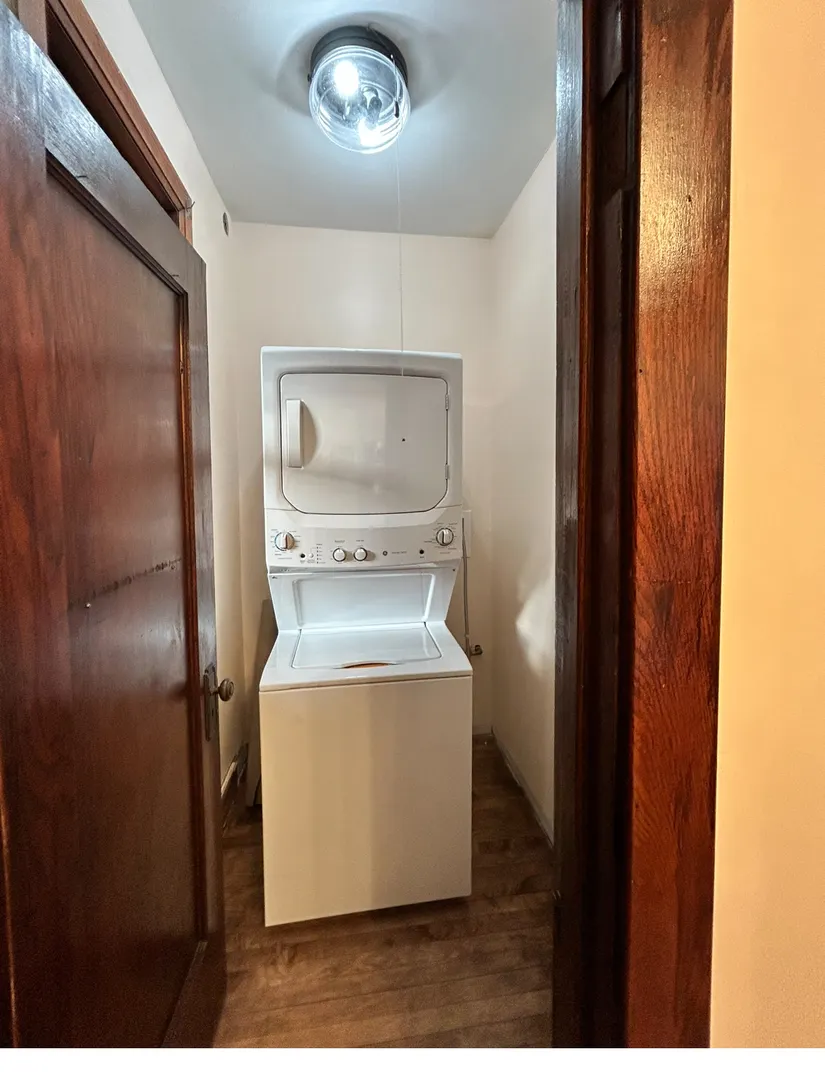 4040 N Lavergne Avenue 1 IL