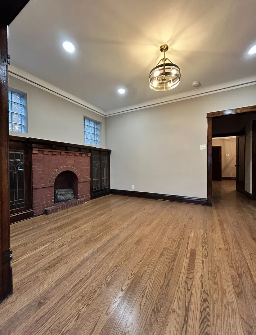 4040 N Lavergne Avenue 1 IL