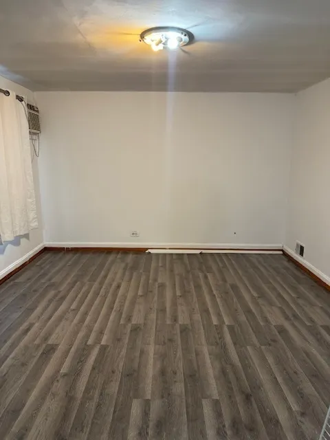 5520 S New England Avenue IL