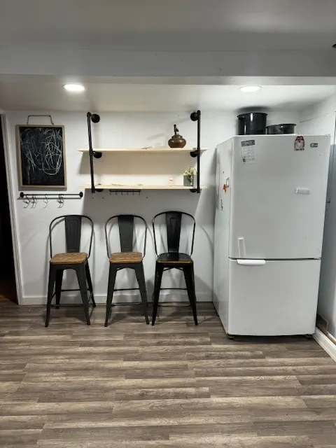 5520 S New England Avenue IL