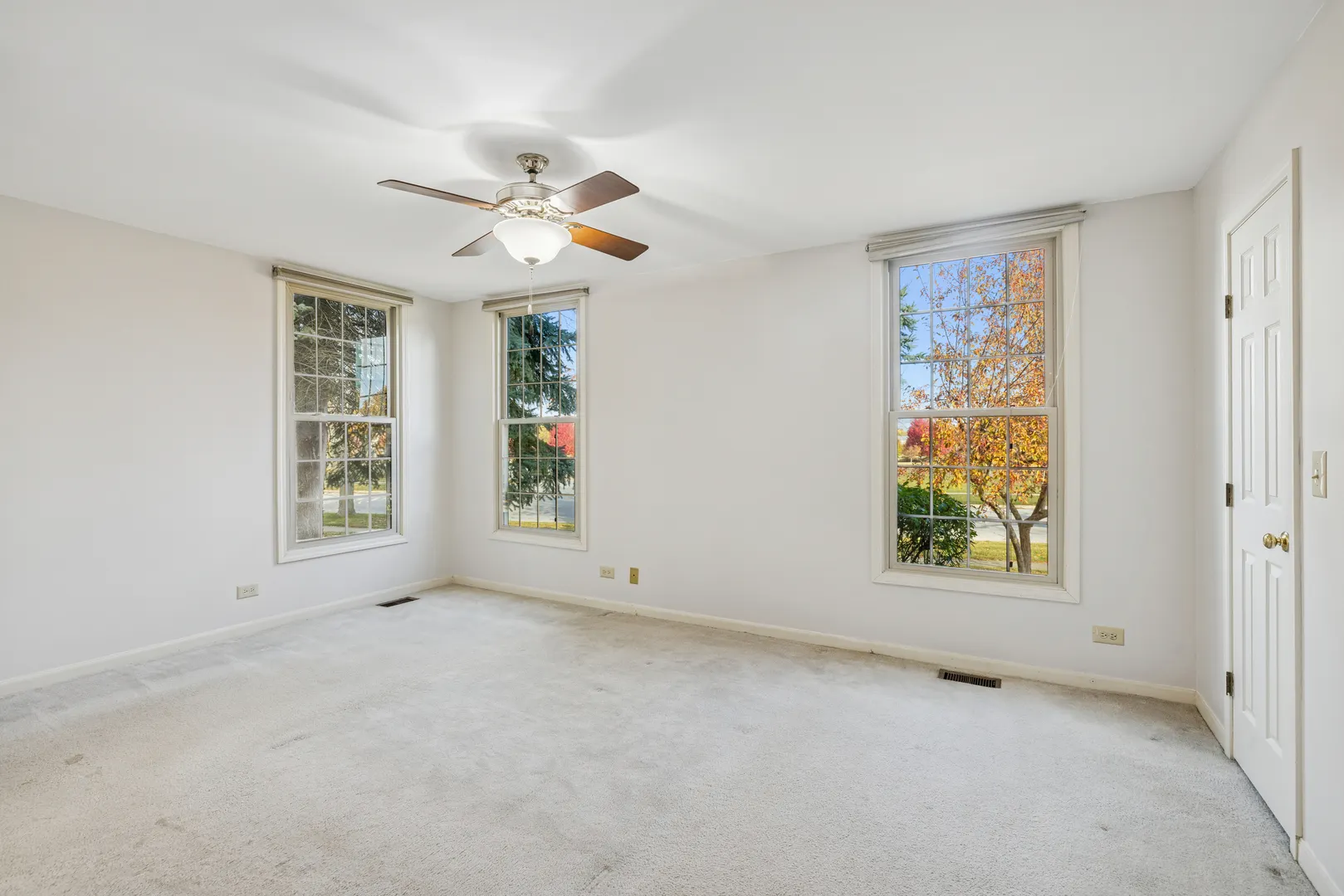 1420 Trailwood Drive IL