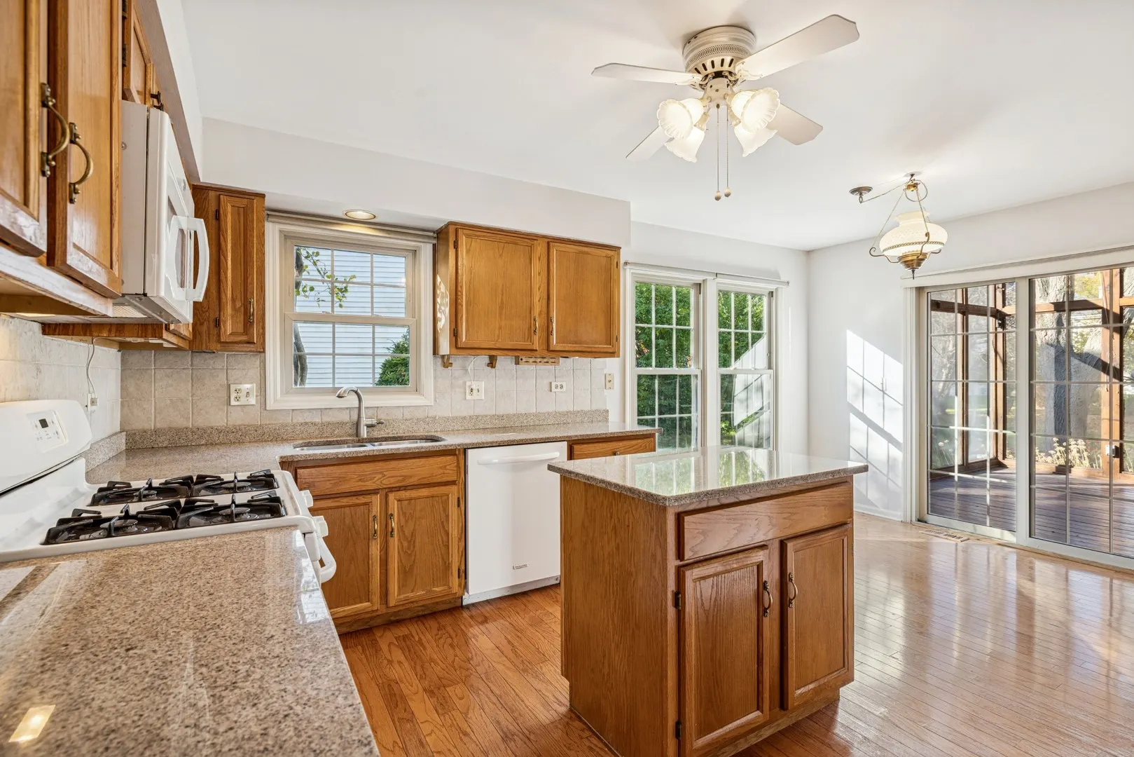 1420 Trailwood Drive IL